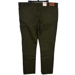 NEW Alesbury Dakota Straight Fit Jeans Mens 46x34 Slim Fit Stretch Forest Green